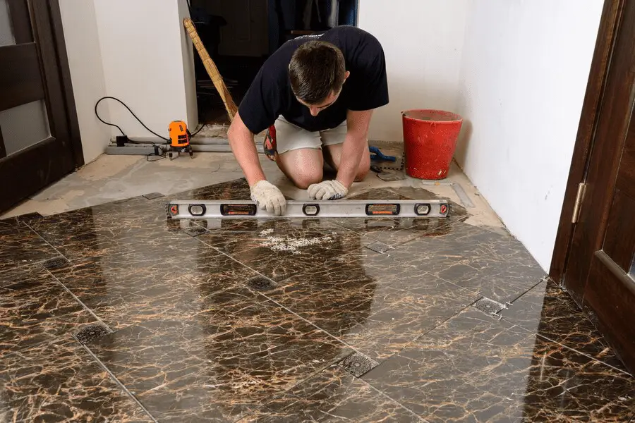 The Beauty of Travertine: Exploring the Impact of Polishing on Natural Stone - master-checks-tile-surface-s-tile-level